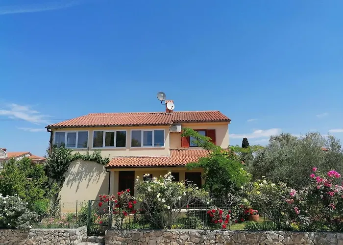 Maria Апартаменти *